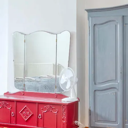 Elegant 2-bedroom Duplex In Οστένδη