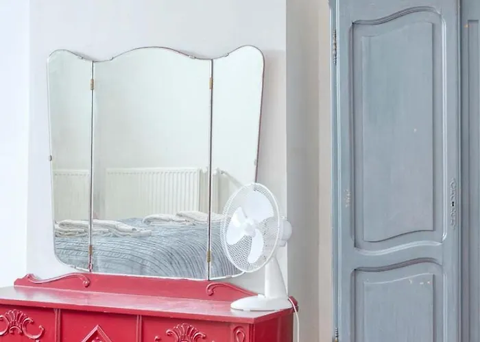 Elegant 2-bedroom Duplex In Ostend