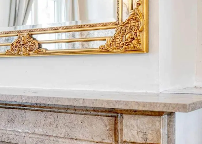 Elegant 2-bedroom Duplex In Lejlighed